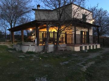 Case e ville in vendita di 148 m² in Via Montecalderaro, 2291