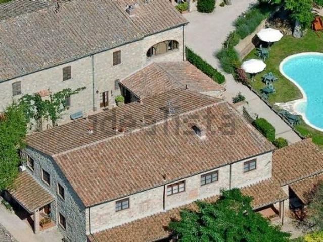 Case e ville in vendita di 1497 m² in Località Fattoria La Cagna, 1