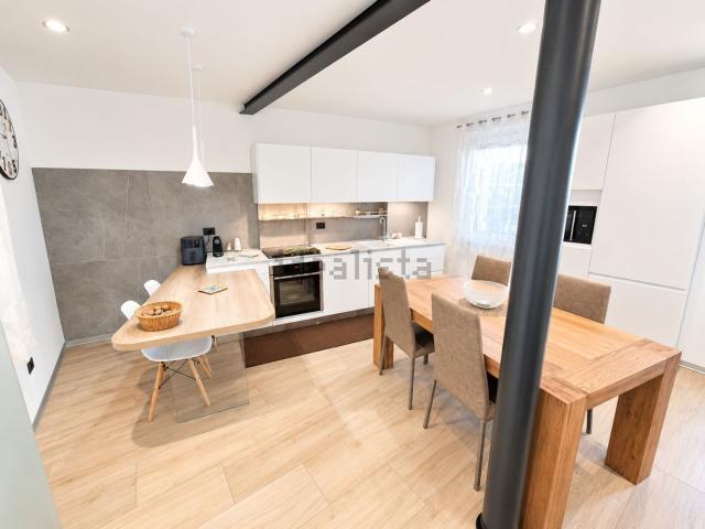 Case e ville in vendita di 149 m² in Via dello Stella, 5