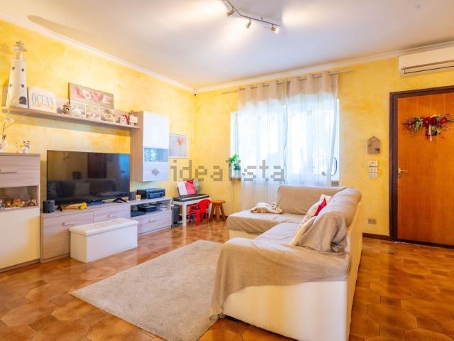 Case e ville in vendita di 149 m² in Via di Selva Candida