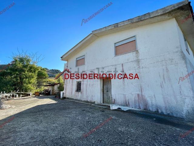 Case e ville in vendita di 149 m² in Strada Provinciale 89