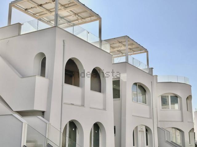 Case e ville in vendita di 149 m² in Strada Provinciale Numana Scossicci Porto Recanati, 214