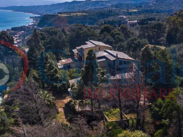 Case e ville in vendita di 1500 m² in Contrada Piano Rocca