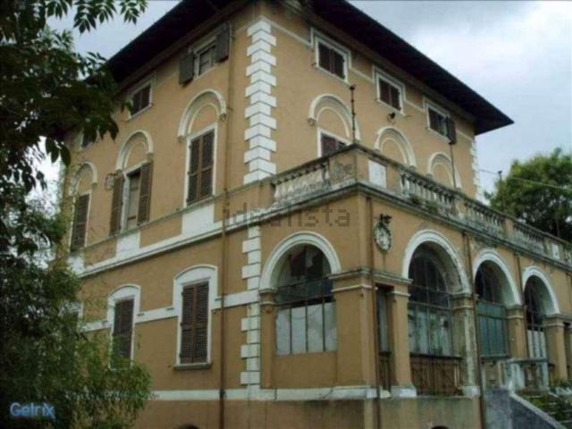 Case e ville in vendita di 1500 m² in Via Giuseppe Donati, 18