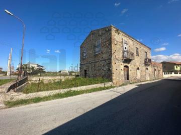 Case e ville in vendita di 1500 m² in Via Pozzo Perla, 48