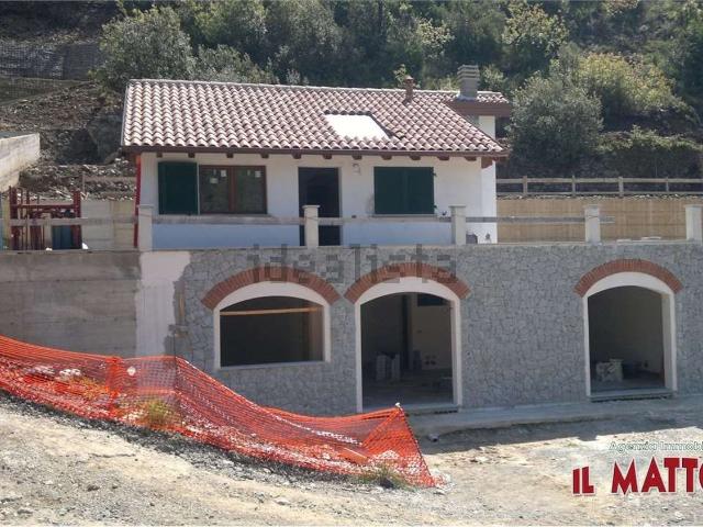 Case e ville in vendita di 150 m²