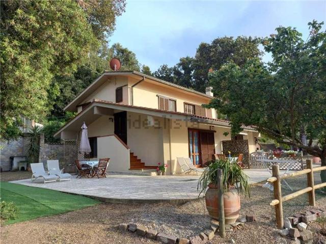 Case e ville in vendita di 150 m²