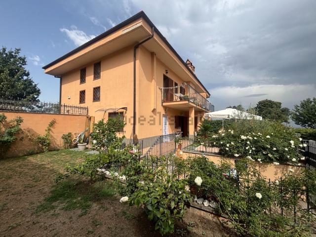 Case e ville in vendita di 150 m²