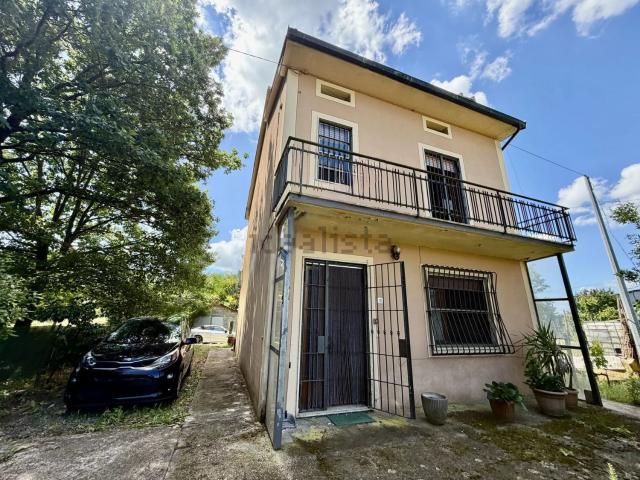 Case e ville in vendita di 150 m²