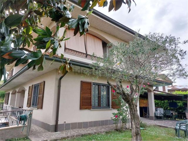 Case e ville in vendita di 150 m²