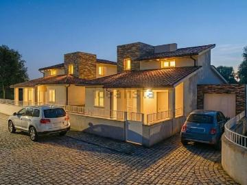 Case e ville in vendita di 150 m²