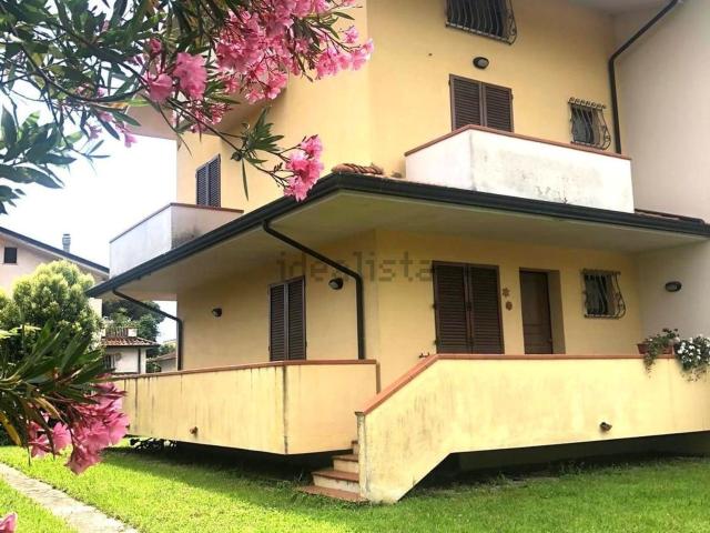 Case e ville in vendita di 150 m²