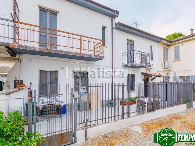 Case e ville in vendita di 150 m² in Via Colombarone