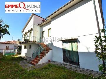 Case e ville in vendita di 150 m² in Via Calatafimi, 5