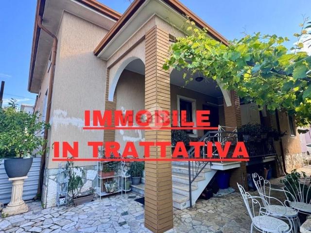 Case e ville in vendita di 150 m² in Via Carlo Alberto, 51