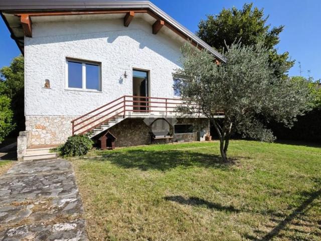 Case e ville in vendita di 150 m² in Via Chiesa San Silvestro, 33
