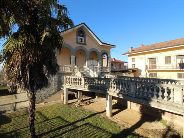 Case e ville in vendita di 150 m² in Via A.Racca, 88
