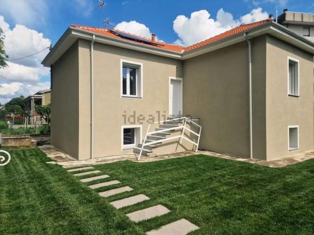 Case e ville in vendita di 150 m² in Via Agostino Setti, 5