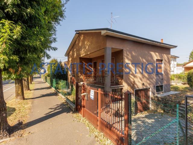Case e ville in vendita di 150 m² in Via Alcide De Gasperi, 30