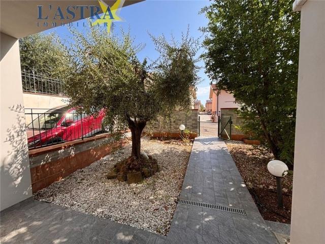 Case e ville in vendita di 150 m² in Via dei Giaggioli