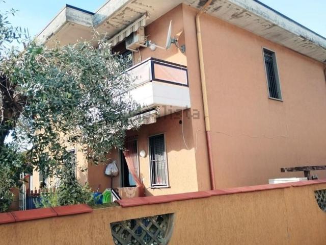 Case e ville in vendita di 150 m² in Via Fenice