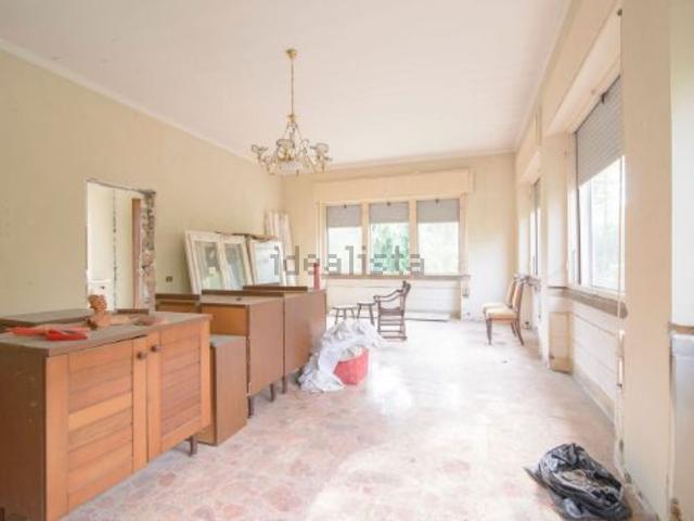 Case e ville in vendita di 150 m² in Via IV Novembre
