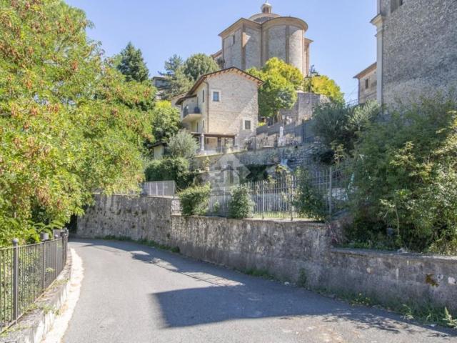 Case e ville in vendita di 150 m² in Via Luigi Solidati Tiburzi, 61
