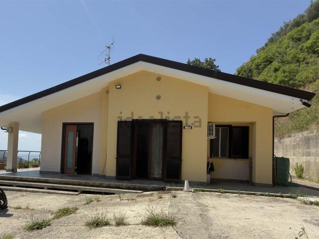 Case e ville in vendita di 150 m² in Via San Nicola di Giovi