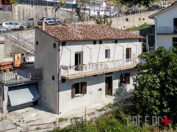 Case e ville in vendita di 150 m² in Via San Giacomo