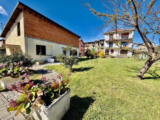 Case e ville in vendita di 150 m² in Via San Giovanni Bosco