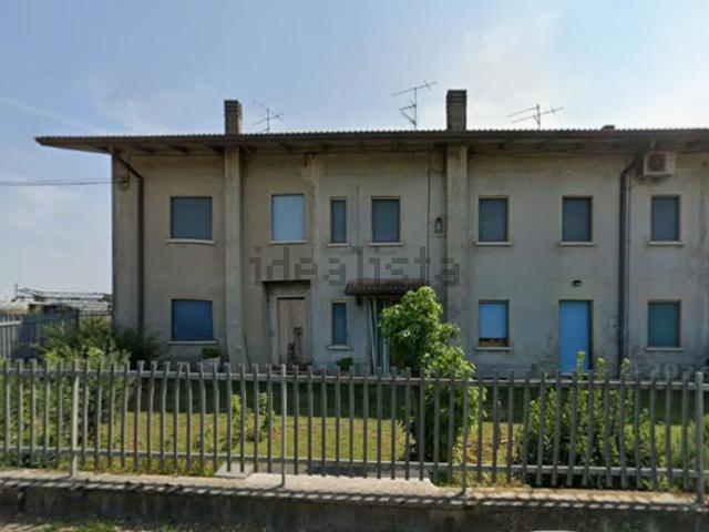 Case e ville in vendita di 150 m² in Via Scaiole