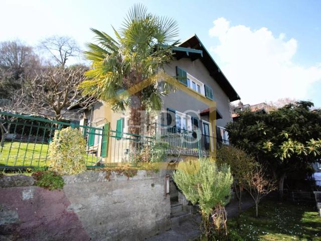 Case e ville in vendita di 150 m² in Via Privata Roccolo