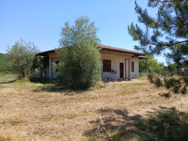 Case e ville in vendita di 150 m² in Via Provinciale