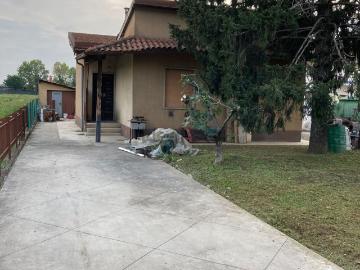 Villetta indipendente in vendita di 150 m² in Via Rasica, 1
