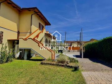 Case e ville in vendita di 150 m² in Via Ricortola, 151