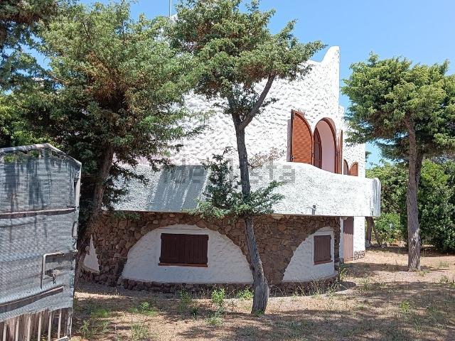 Case e ville in vendita di 150 m² in Via Tonnara