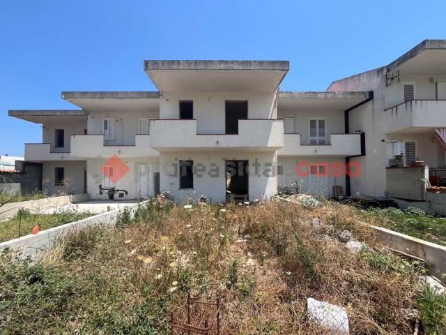 Case e ville in vendita di 150 m² in Via Valdina, 26