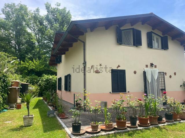 Case e ville in vendita di 150 m² in Via Valle Berta