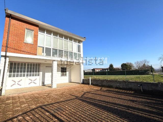 Case e ville in vendita di 150 m² in Via Vittorio Veneto