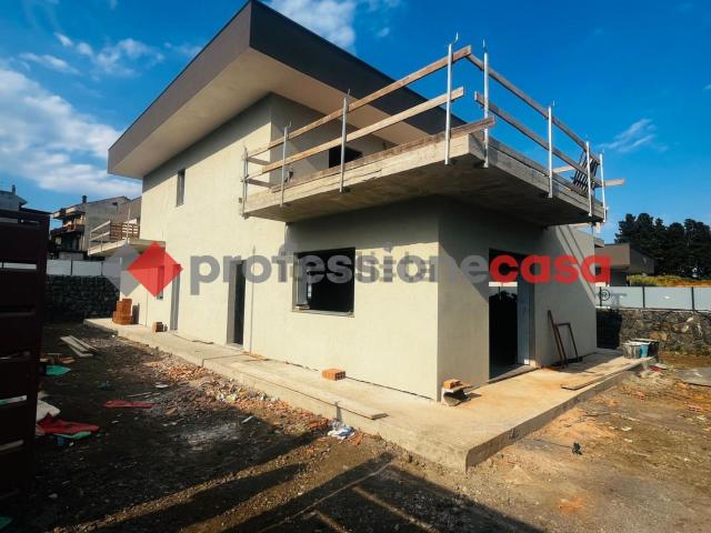 Case e ville in vendita di 150 m² in Viale Cristoforo Colombo