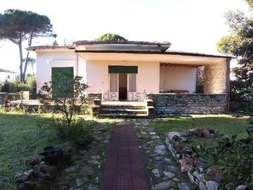 Case e ville in vendita di 150 m² in Viale del Tirreno