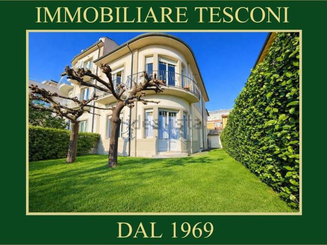 Case e ville in vendita di 150 m² in Viale Ermenegildo Pistelli, 83