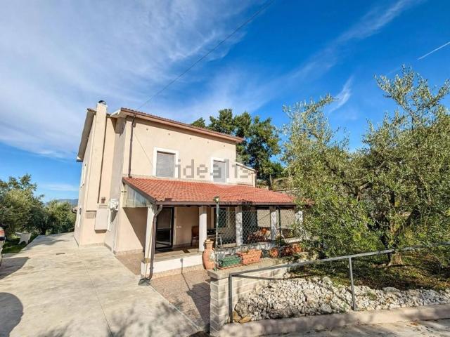 Case e ville in vendita di 150 m² in Contrada Bosco Castello, 39