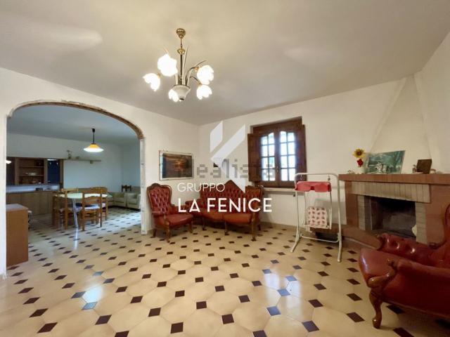 Case e ville in vendita di 150 m² in Contrada Serralta Uacella