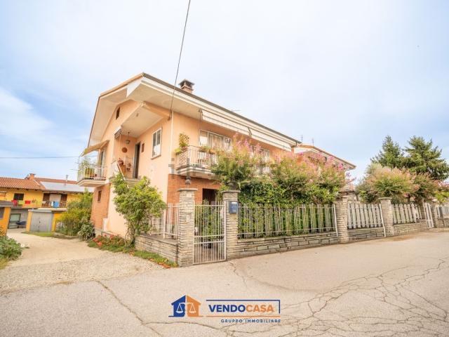 Case e ville in vendita di 150 m² in Corso Stazione, 12