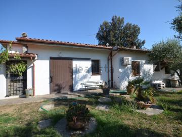 Case e ville in vendita di 150 m² in Località Casalecci