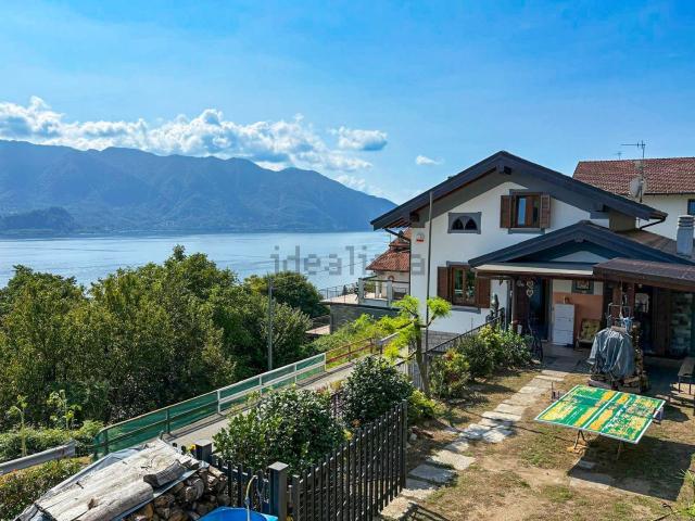 Case e ville in vendita di 150 m² in Strada Antonio Manzi