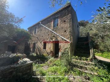 Case e ville in vendita di 150 m² in Strada provinciale per Piraino
