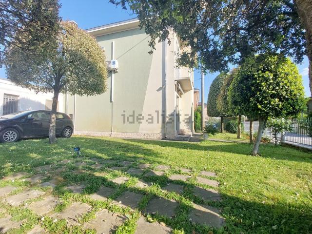 Case e ville in vendita di 150 m² in Strada Roncobonoldo