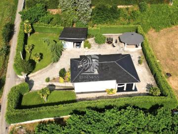 Case e ville in vendita di 150 m² in Strada Valmanera, 39